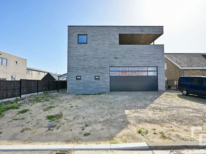 Huis te huur in Iepersteenweg 58B bus 0002,
                    8650 Merkem