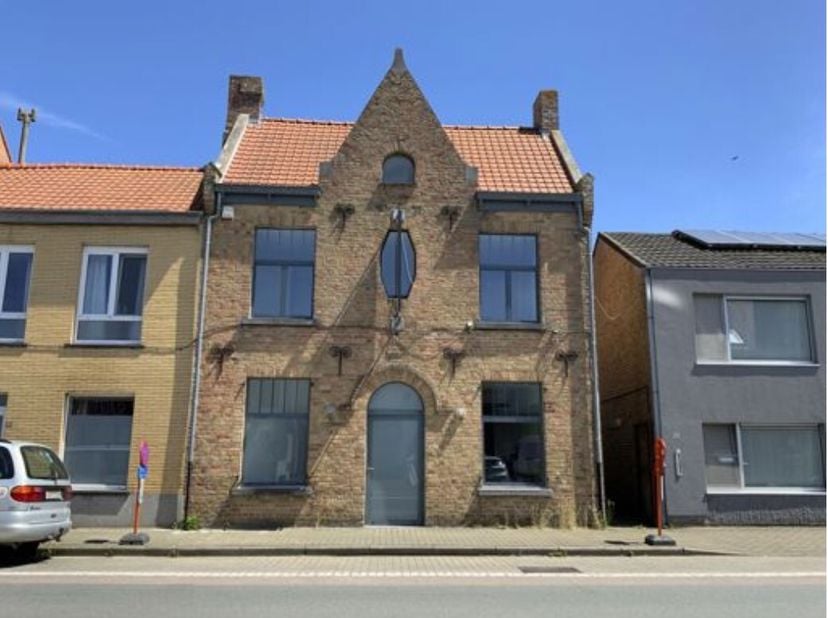 Bien professionnel à louer
                    à 8630 Veurne