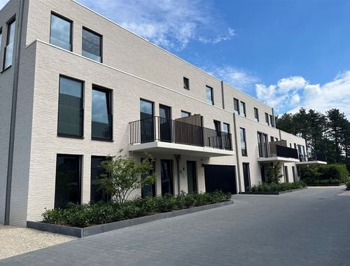                                         Appartement te huur in Lille, € 910
