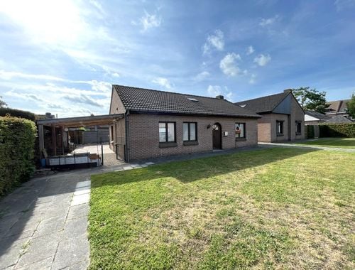                                         Maison à vendre à Brugge, € 299.000
