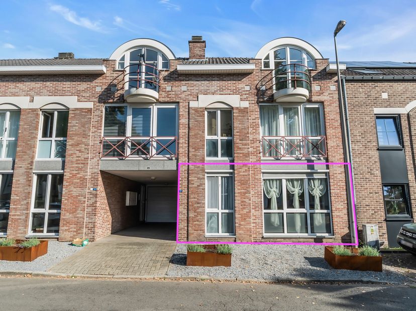 Appartement te koop in Oude Heirbaan 82,
                    3620 Lanaken