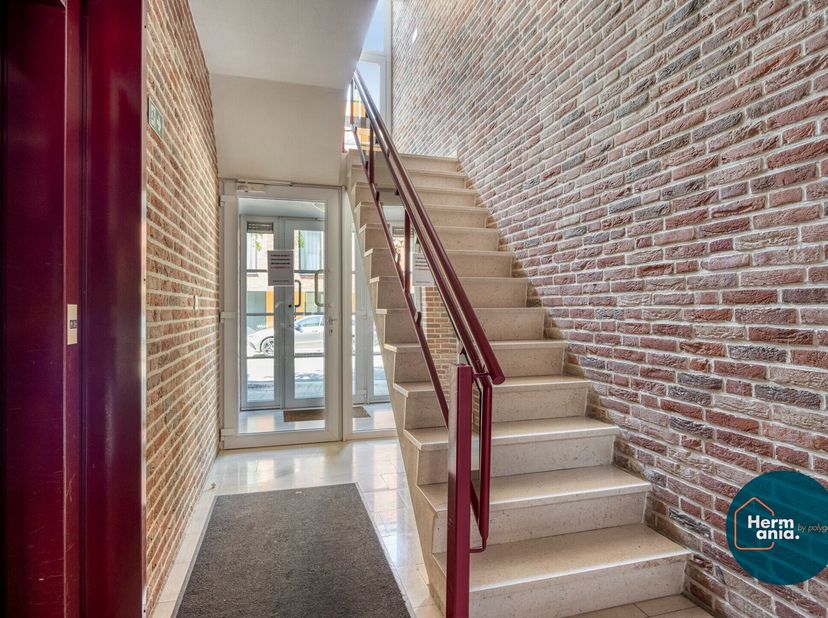 Charmant appartement met 1 slaapkamer in het hartje van Lanaken<br />
<br />
Op zoek naar een gezellig appartement op een toplocatie? Dit instapklare