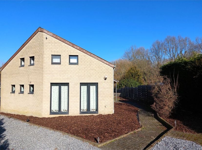Huis te huur in kerkstraatje 4,
                    3220 Kortrijk-Dutsel