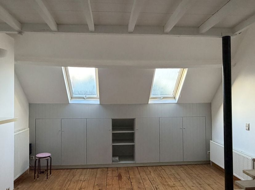 Appartement te huur in Paardenmarkt 93 bus 301,
                    2000 Antwerpen