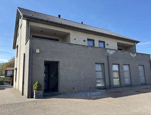                                         Appartement à louer à Diepenbeek, € 850
