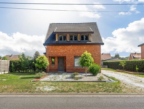                                         Eengezinswoning te koop in Oostham, € 335.000
