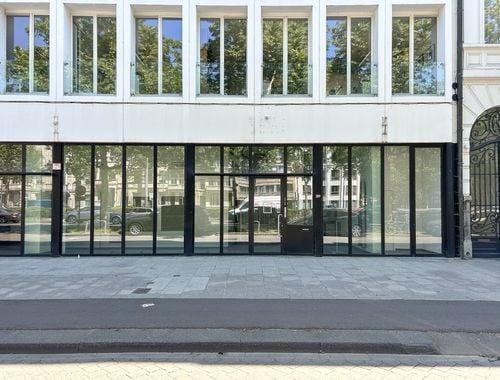                                         Commerce à vendre à Antwerpen, € 695.000
