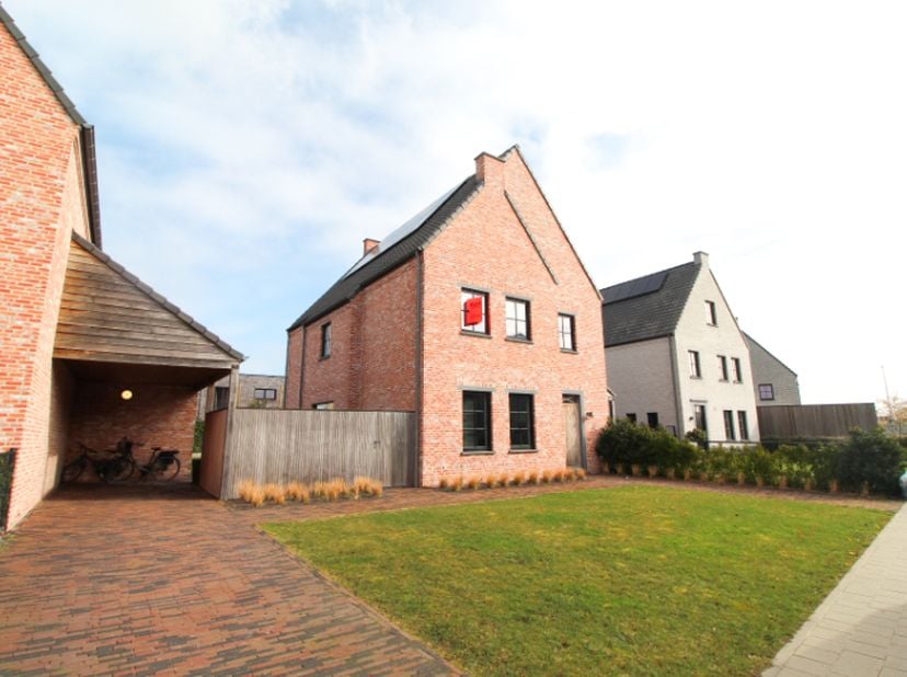 Maison à louer
                    à 8870 Izegem