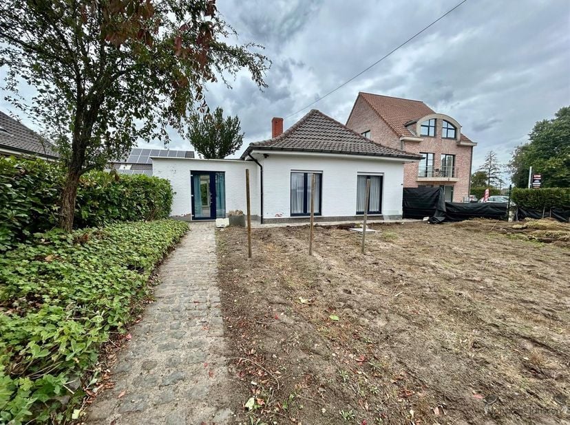 Huis te koop in Ekelbeke 114,
                    9220 Hamme
