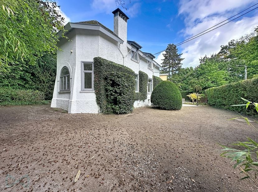 Maison à louer à Petite Avenue du Parc 1,
                    1310 La Hulpe