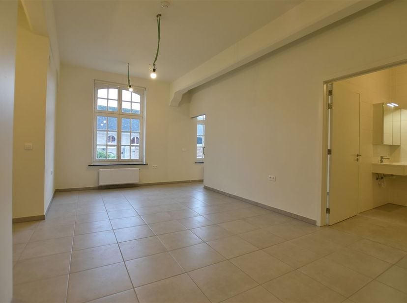 Prachtige assisentiewoning in het beschermd monument genaamd "Zwartzusterklooster" gelegen in het hartje van Dendermonde <br />
<br />
In centrum De