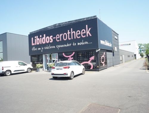                                         Bedrijfsgebouw te huur in Oostkamp, € 5.500
