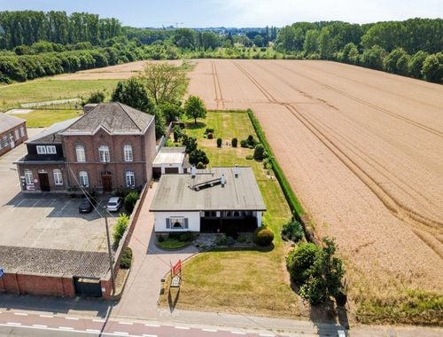                                         Maison à vendre à Sint-Truiden, € 365.000
