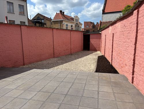                                         Appartement à louer à Brugge, € 999
