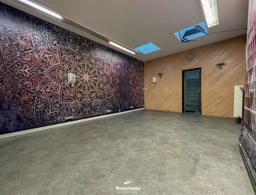                                         Bâtiment commercial à vendre à Tournai, € 149.000
