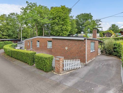                                         Bungalow à vendre à Hastière-Lavaux, € 90.000
