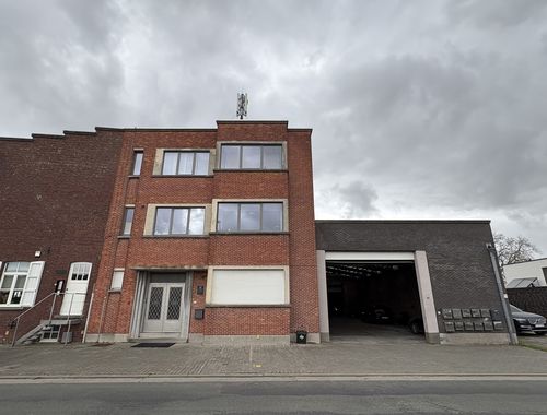                                         Appartement te huur in Ruien, € 780
