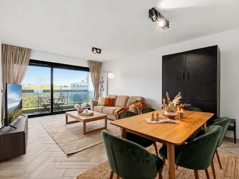 Appartement te koop in Fruithoflaan 105 bus 0703,
                    2600 Berchem