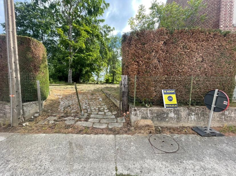 Terrain à vendre
                    à 3350 Drieslinter