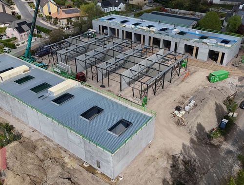                                         Bedrijfsgebouw te huur in Berlare, € 1.000
