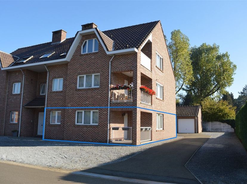 Demandez votre visite à info@optimusvastgoed.be !<br />
A LOUER : Appartement au rez-de-chaussée avec 2 chambres à coucher à Koersel !<br />
Cet appar