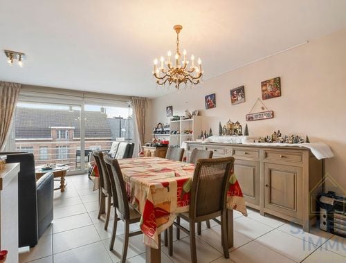                                         Appartement te koop in Oostrozebeke, € 285.000
