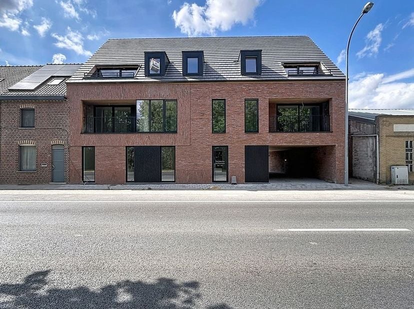 Residentie De Fontein een uitgelezen kans voor zowel investeerders als wie op zoek is naar een eigen thuis.<br />
<br />
De hedendaagse architectuur e