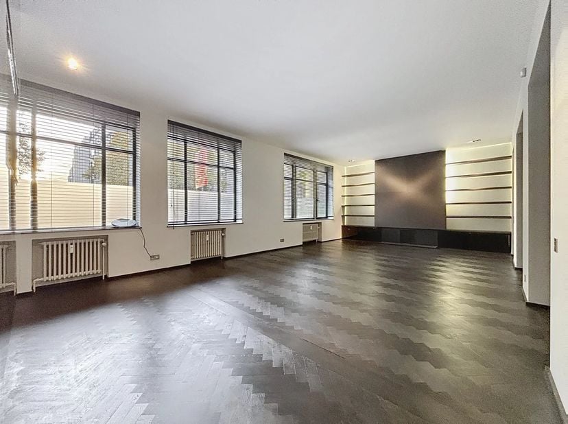 Appartement te huur in AVENUE LOUISE 214,
                    1050 Elsene