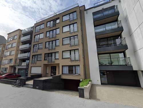                                         Garage à vendre à Nieuwpoort, € 52.500
