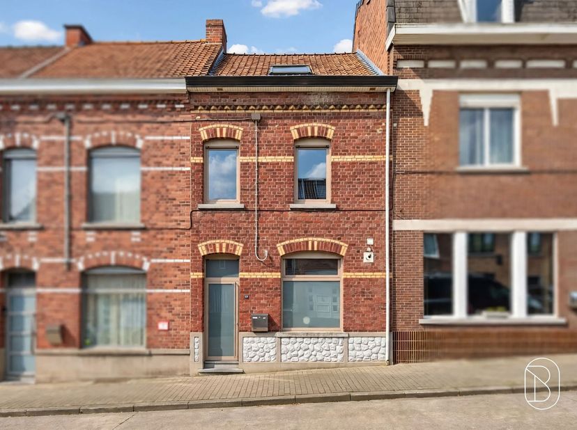 Huis te koop in Kapellestraat 146,
                    9600 Ronse