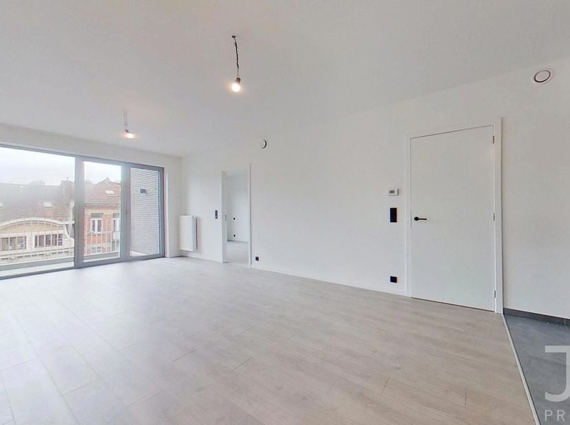 Appartement te huur in Rue des Coteaux 182,
                    1030 Schaarbeek
