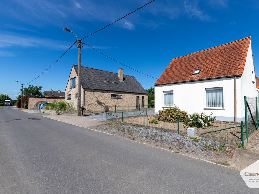 U kunt een BOD uitbrengen op deze woning, rekening houdend met de AANVANGSPRIJS van&amp;nbsp;€ 249.000,00 elk hoger BOD wordt voorgelegd aan de eigenaars