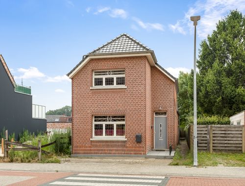                                         Maison à vendre à Dessel, € 259.000
