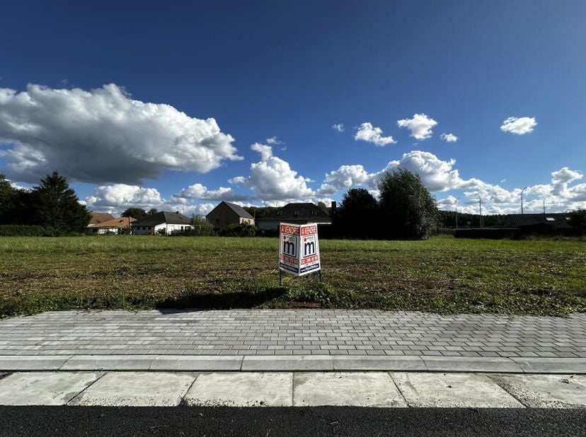 Grond te koop in ,
                    7850 Edingen