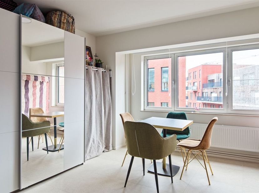 Deze studio is gelegen op wandelafstand van het station van Mechelen. Deze studio heeft een uitstekende bereikbaarheid vlakbij de ring van Mechelen en