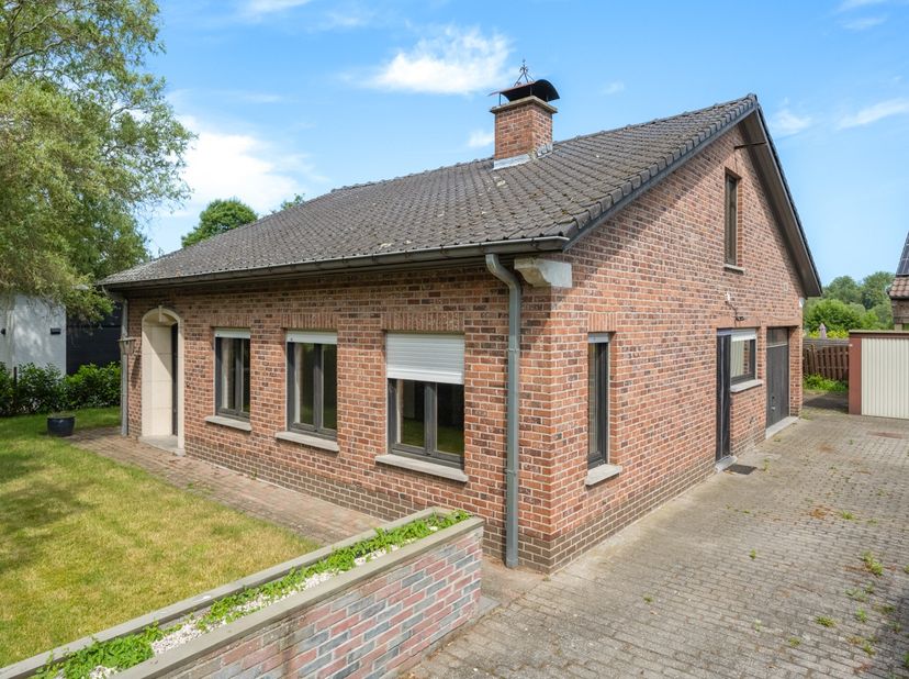 Huis te koop in Vossenstraat 73,
                    9070 Heusden