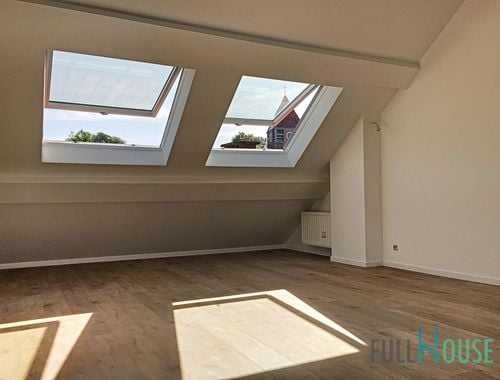                                         Studio te huur in Ukkel, € 750
