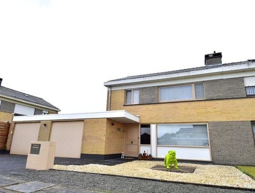                                         Woning te koop in Beveren-Leie, € 325.000
