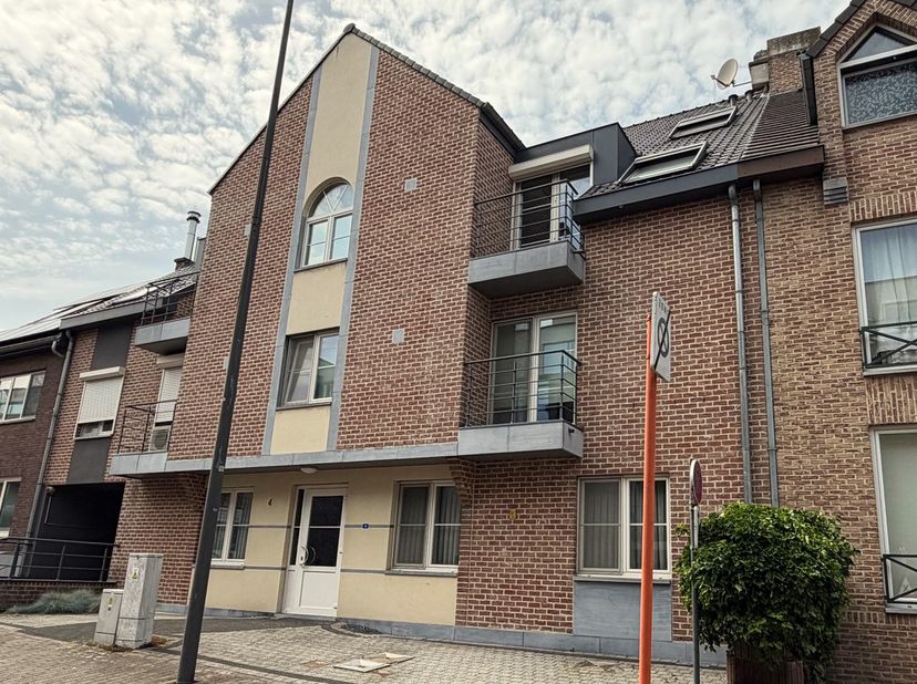 Appartement met 2 slaapkamers en groot terras te huur in Lanaken-centrum&amp;nbsp;