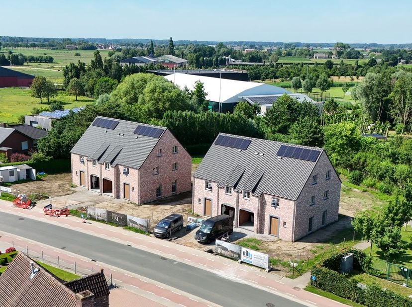 Huis te koop in Rozendalestraat 36 bus A,
                    8750 Wingene