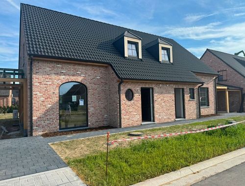                                         Maison à louer à Desselgem, € 1.200
