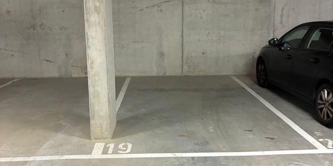 Garage te huur in Sint-Truidersteenweg 125, 3500 Hasselt