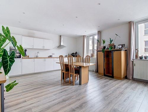                                         Appartement à vendre à Tournai, € 145.000
