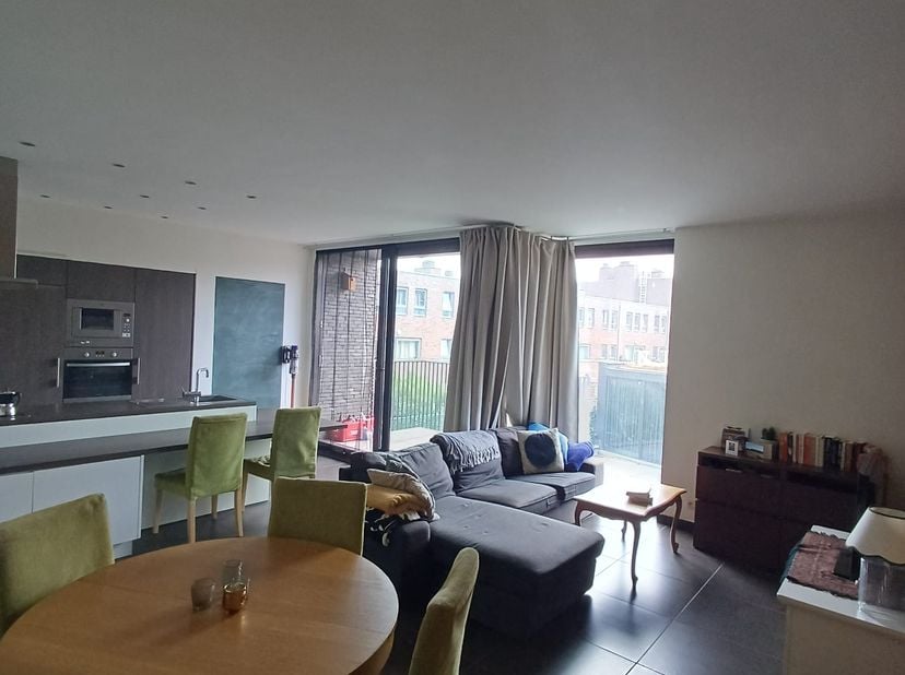Appartement à louer
                    à 2060 Antwerpen