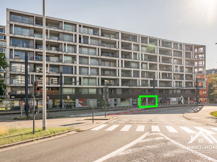 Bedrijfsvastgoed te koop in Hundelgemsesteenweg 5,
                    9050 Ledeberg
