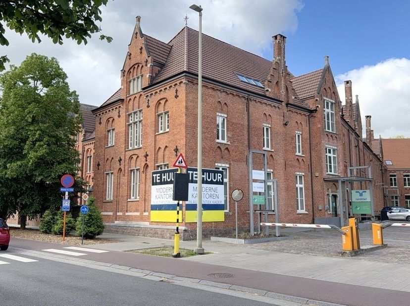 Bedrijfsvastgoed te huur in Capucienenlaan 93 - A bus U2GLV,
                    9300 Aalst