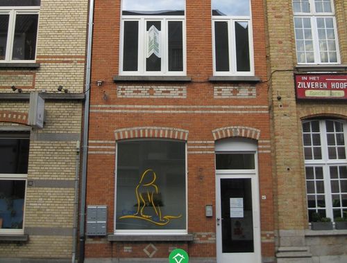                                         Commerce à louer à Ieper, € 635
