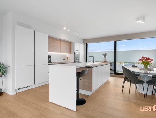                                         Appartement te koop in Wanzele, € 449.000
