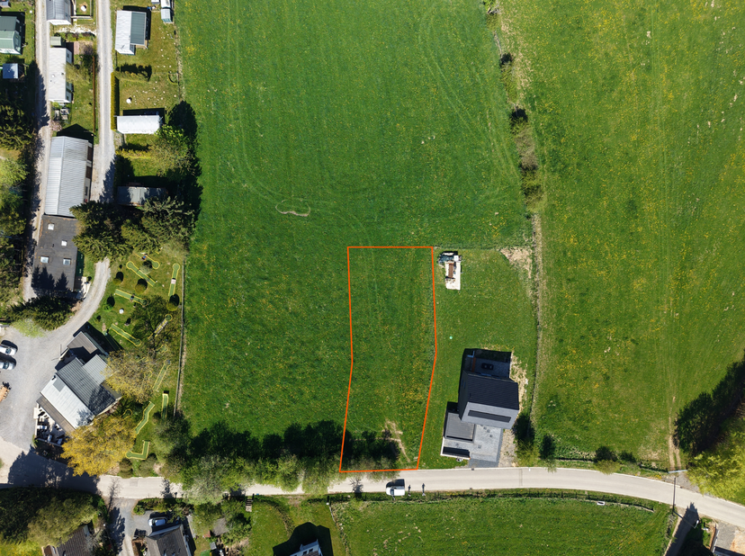 Grond te koop
                    in 6960 Dochamps