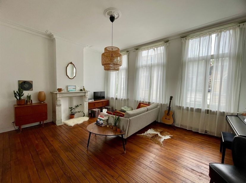 Charmant 1-slpk (+ extra kamer) appartement te huur in Oud Berchem!<br />
Ligging: De Boomgaardstraat ligt op een centrale en gegeerde locatie in Berc